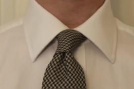 Brooks Brothers Tie Knot - Front